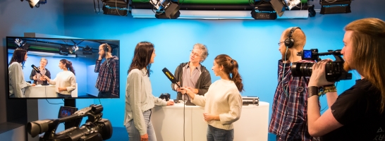 Lehrveranstaltung Grundlagen des TV-Journalismus © Universität Freiburg - Baschi Bender 